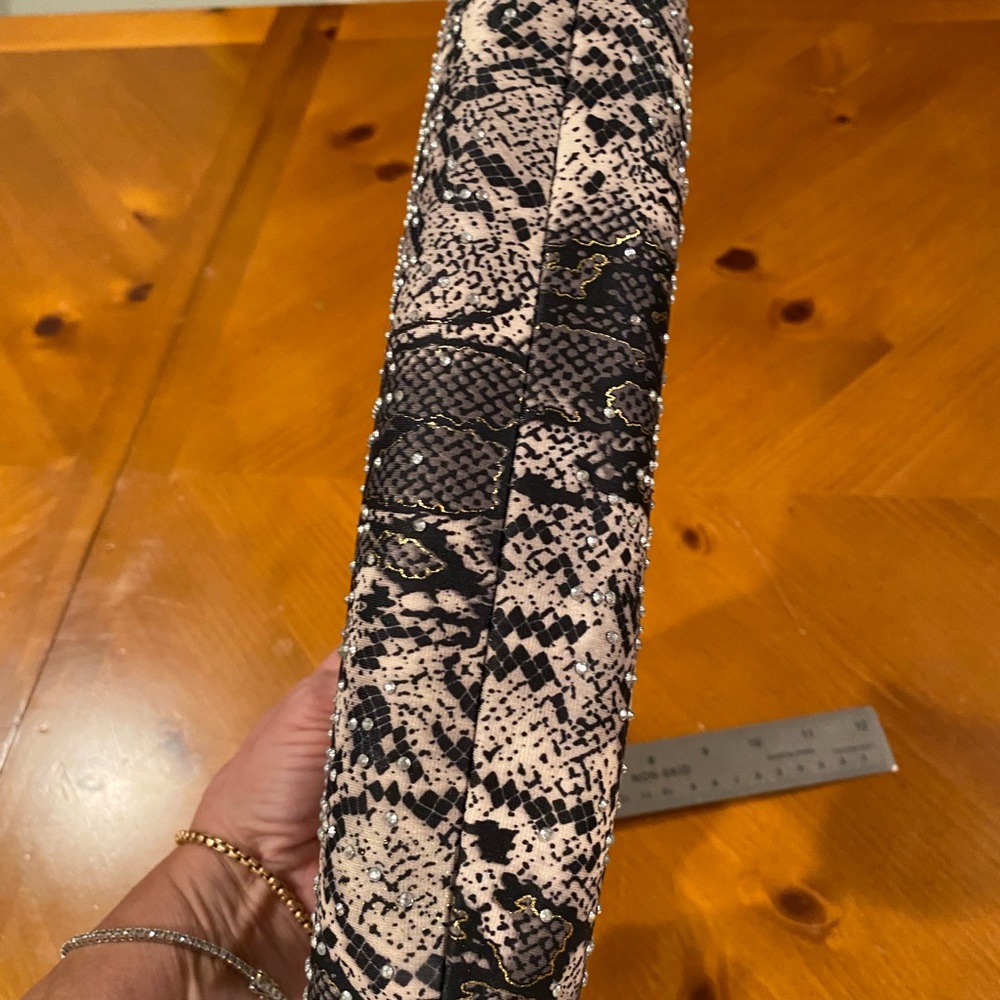 Cache, Like New - image 3